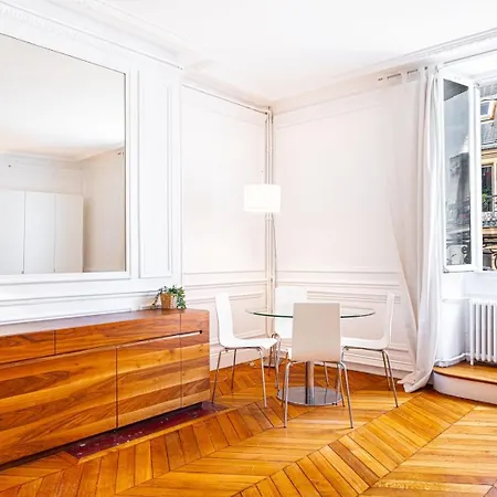 Guestready - Charme Et Confort Dans Le 9eme Arr. Apartamento